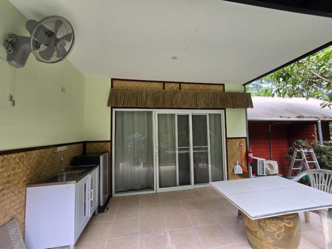 Pink Kangaroo Bungalows Ko Kut Luaran gambar